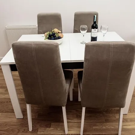 Andrija Lukavica, Istocno Apartment Sarajevo