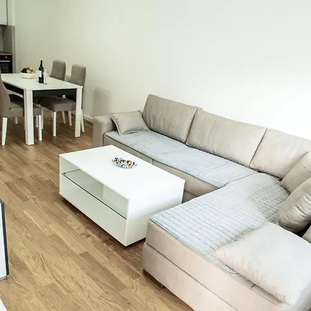 Andrija Lukavica, Istocno *